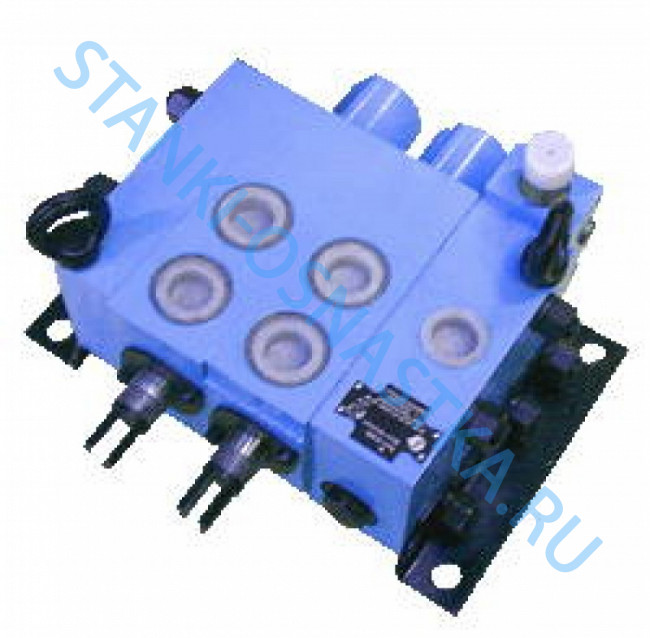 Гидрораспределитель с ручным управлением